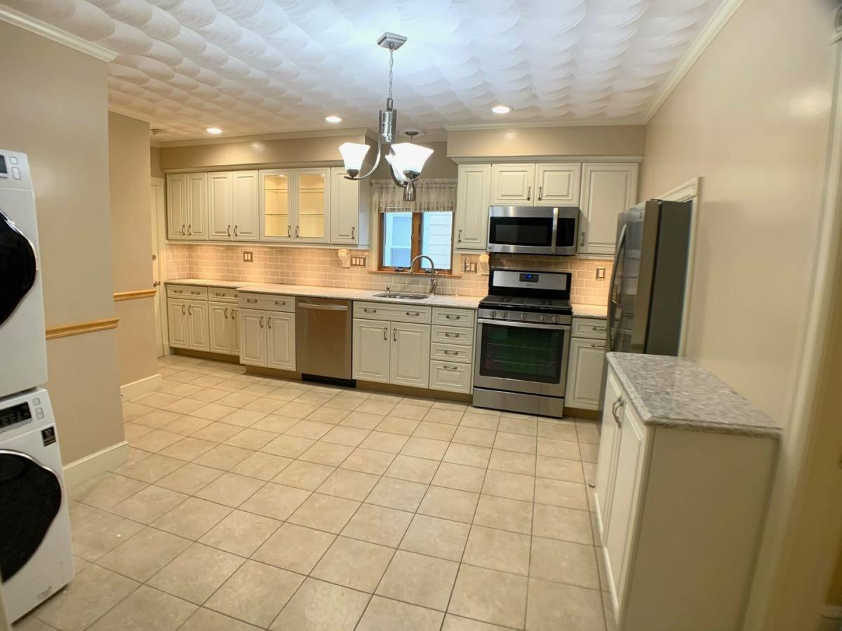 Apartment for rent at 182 Cedar St #1, Somerville, MA 02145