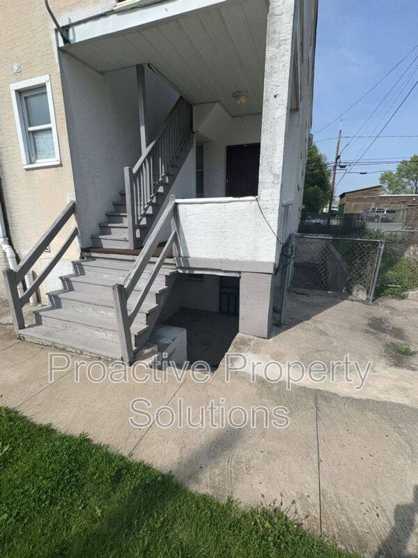 House for rent at 532 -534 Cherry St E, Scranton, PA 18505