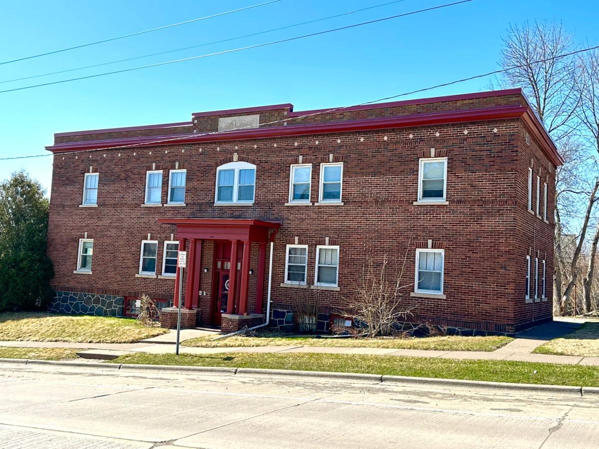 Apartment for rent at 305 N 12th Ave E, Duluth, MN 55805