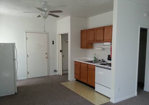 Apartment for rent at 123 Iowa Ave, Iowa City, IA 52240