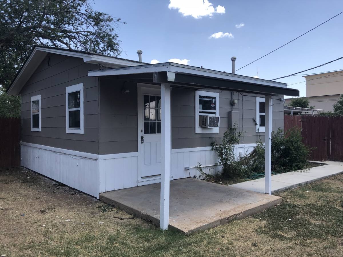 Apartment for rent at 1101 65th St, Lubbock, TX 79412