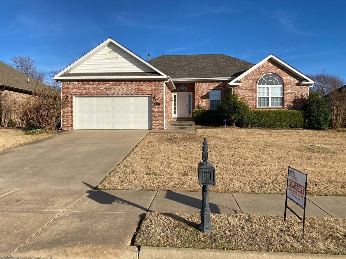 House for rent at 221 Milas St, Springdale, AR 72762