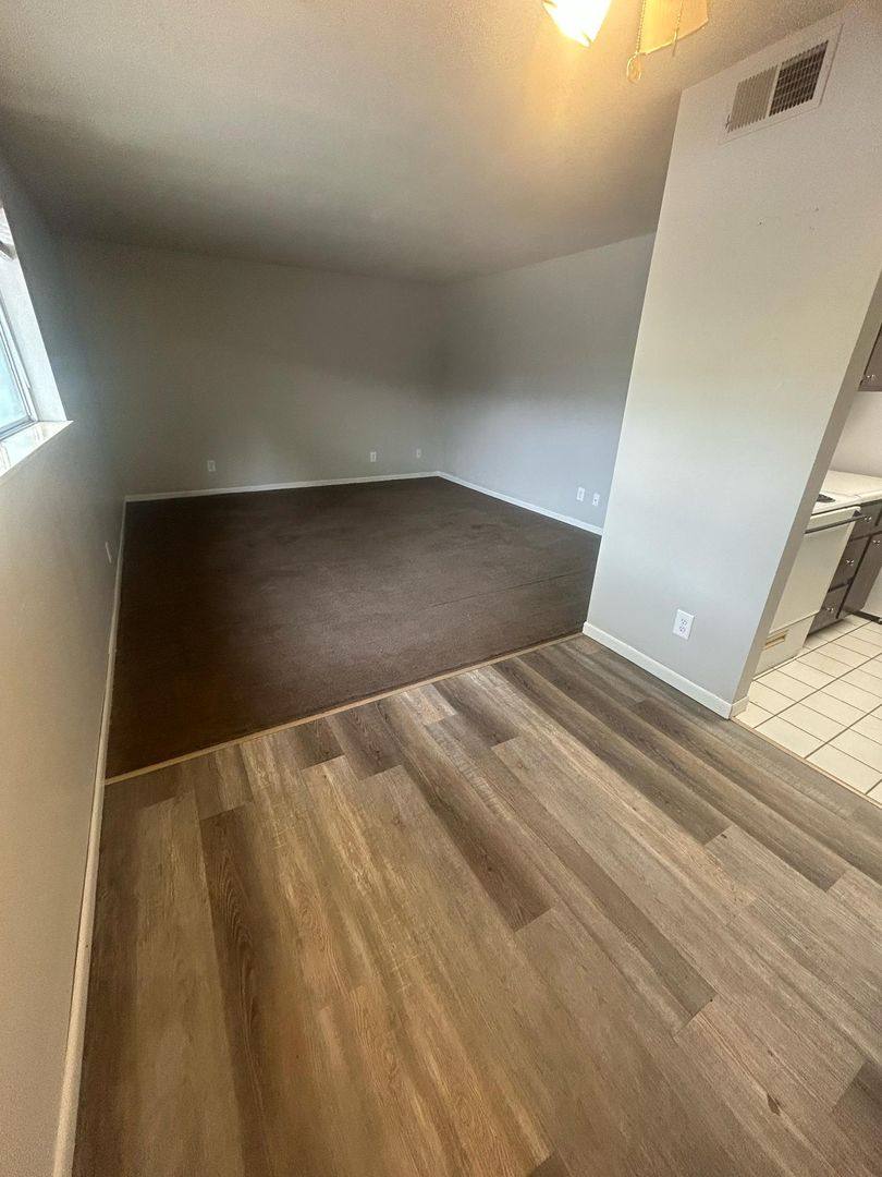 Apartment for rent at 320 Riley Dr, Bloomington, IL 61701