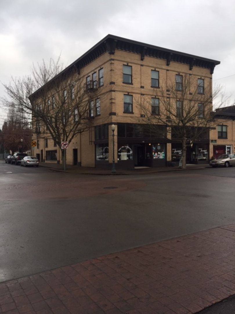 Apartment for rent at 108 E Maple St Wilson Bldg, Centralia, WA 98531