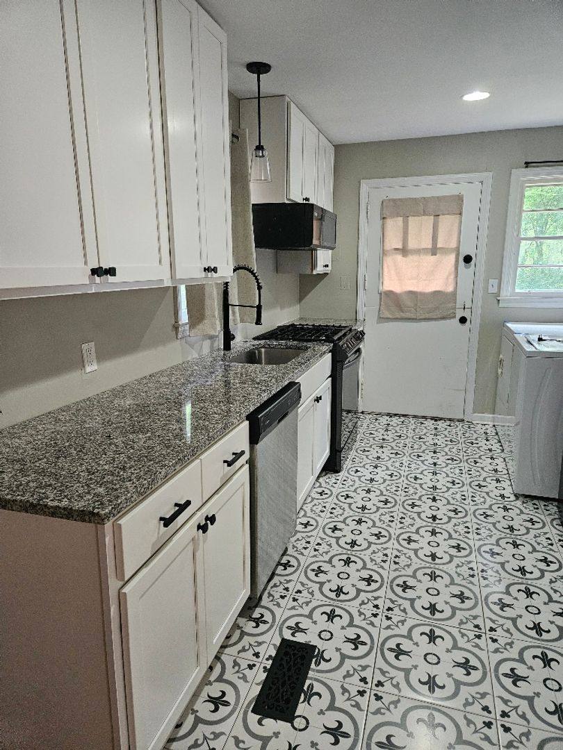 House for rent at 556 Rogers Dr, Macon, GA 31204