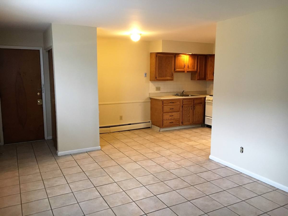 Apartment for rent at 676 Riverview Dr, Columbus, OH 43202