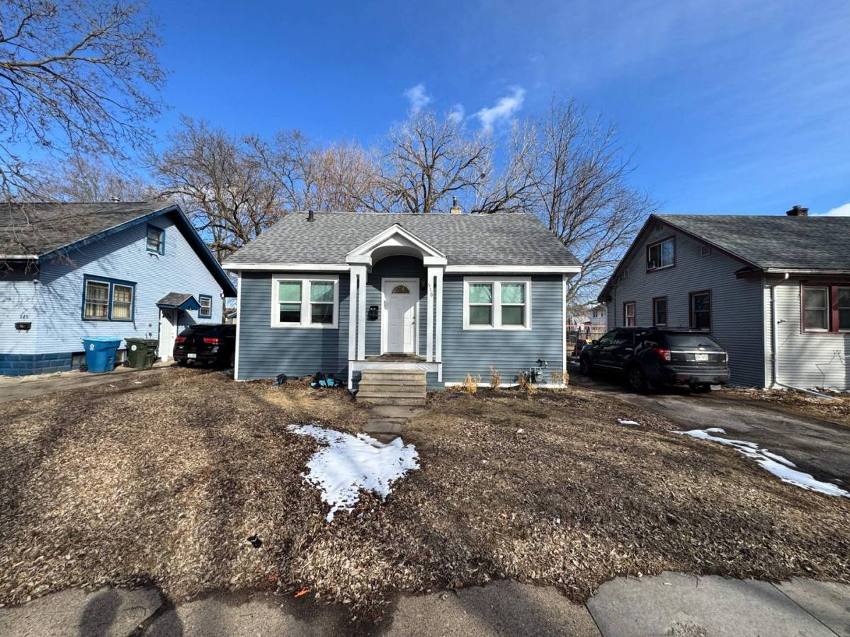 House for rent at 516 Cutler St, Waterloo, IA 50703