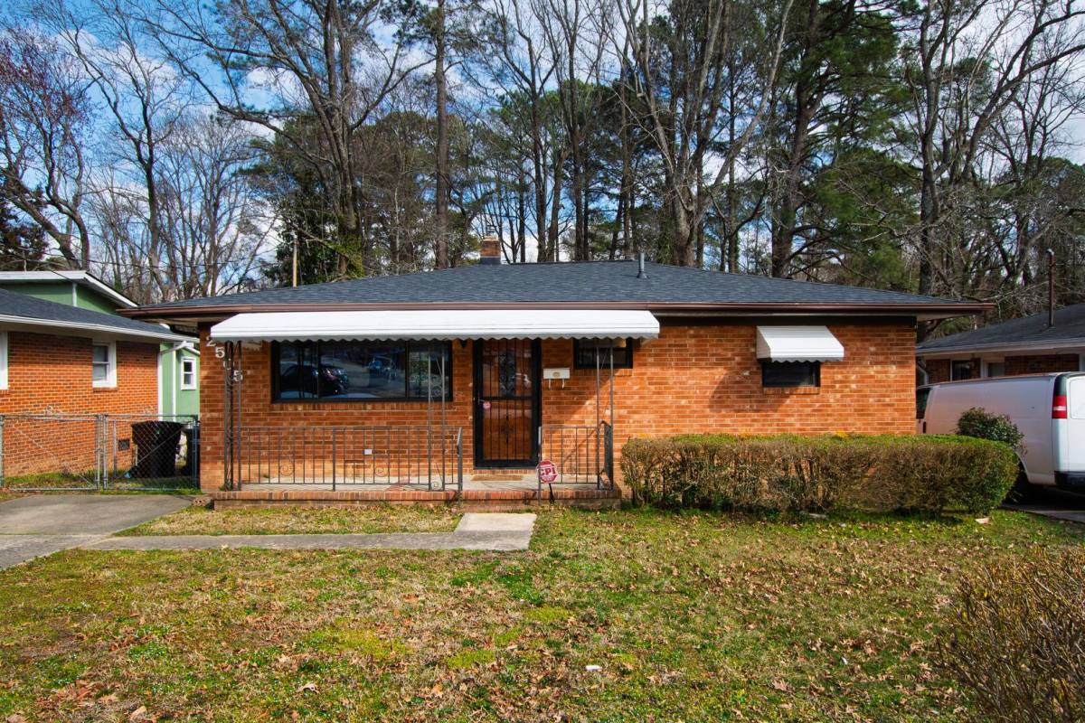 2505 Anacosta St, Durham, NC 27707