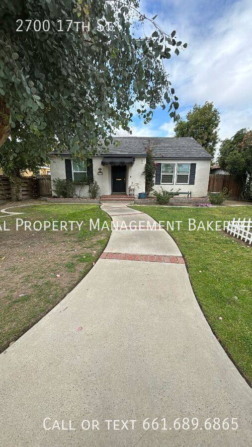 House for rent at 2700 17th St, Bakersfield, CA 93301