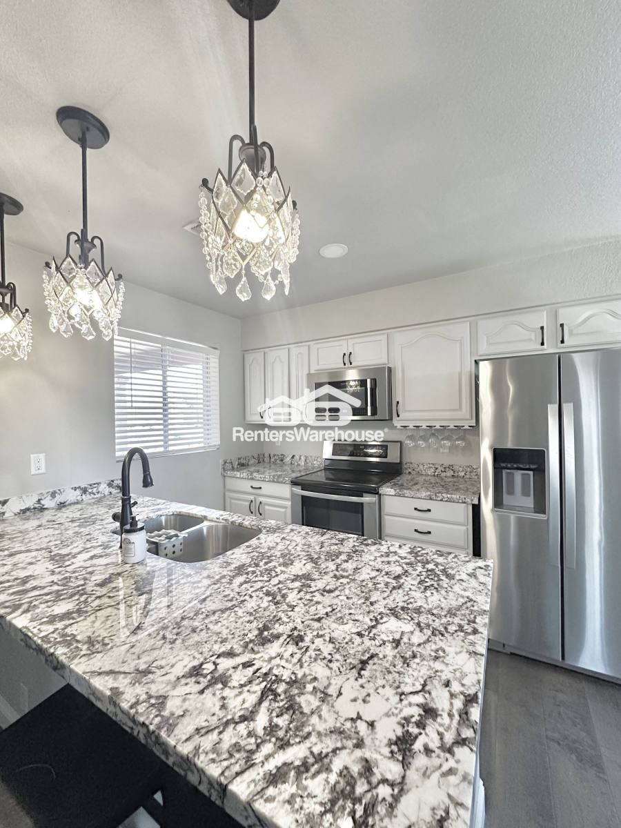 Townhouse for rent at 310 W Pontiac Dr #8, Phoenix, AZ 85027