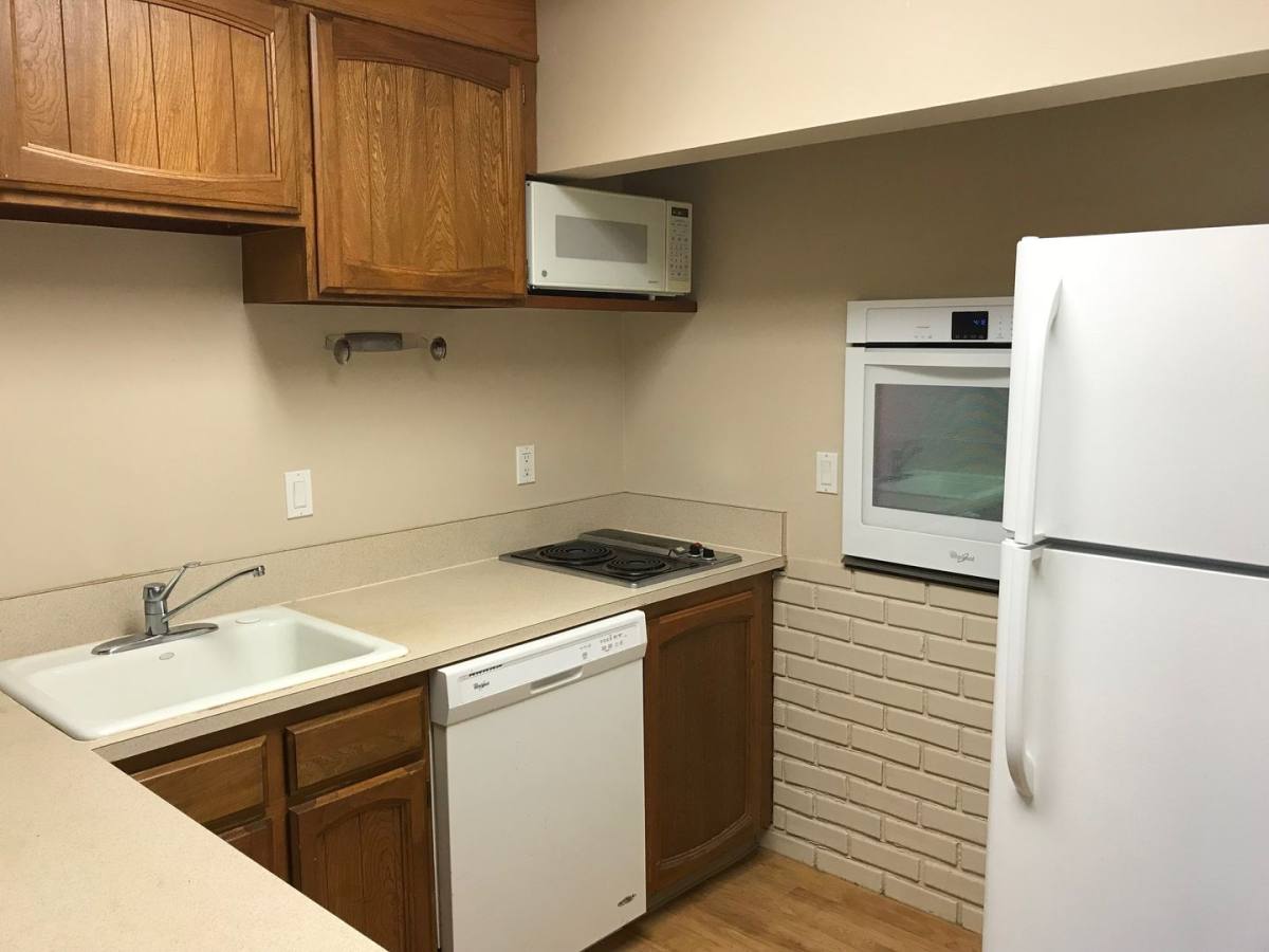 Apartment for rent at 1900 SW Roxbury Ave, Portland, OR 97225