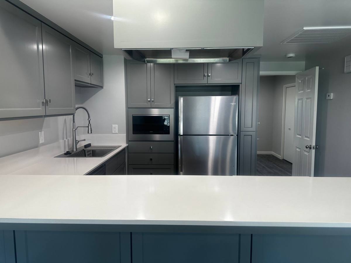 Apartment for rent at 801 Deseret Way, Bakersfield, CA 93309