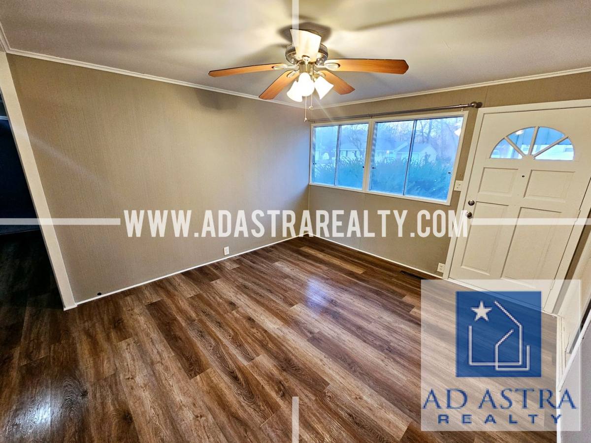 House for rent at 1101 NE 62nd St, Kansas City, MO 64118