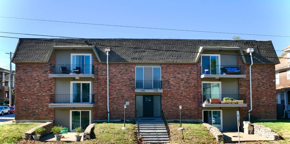 Apartment for rent at 3740 Wyandotte St, Kansas City, MO 64111