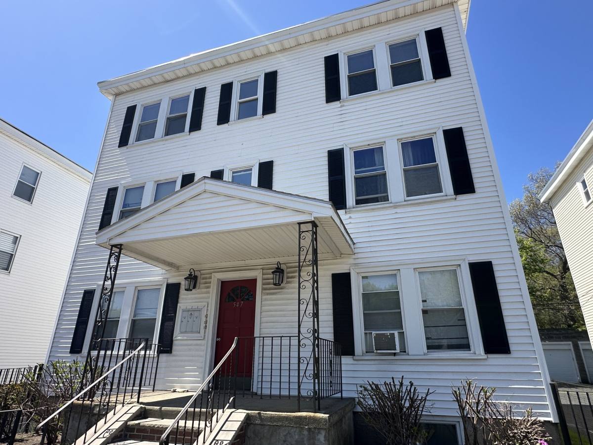 Apartment for rent at 547 Hyde Park Ave #3, Roslindale, MA 02131
