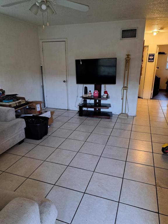 House for rent at 3736 141st Place N, Largo, FL 33771