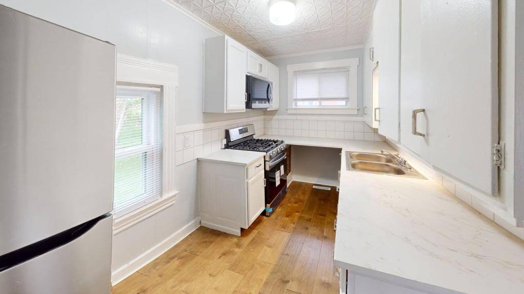House for rent at 128 Huron St, Syracuse, NY 13207