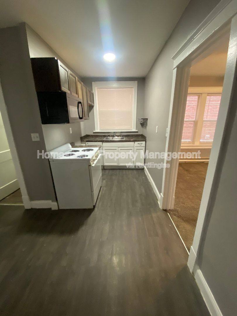Apartment for rent at 3107 Osceola St #2W, Saint Louis, MO 63111