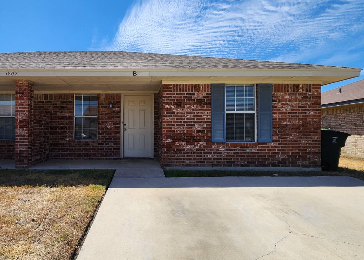 Townhouse for rent at 1807 Windward Dr #B, Killeen, TX 76543