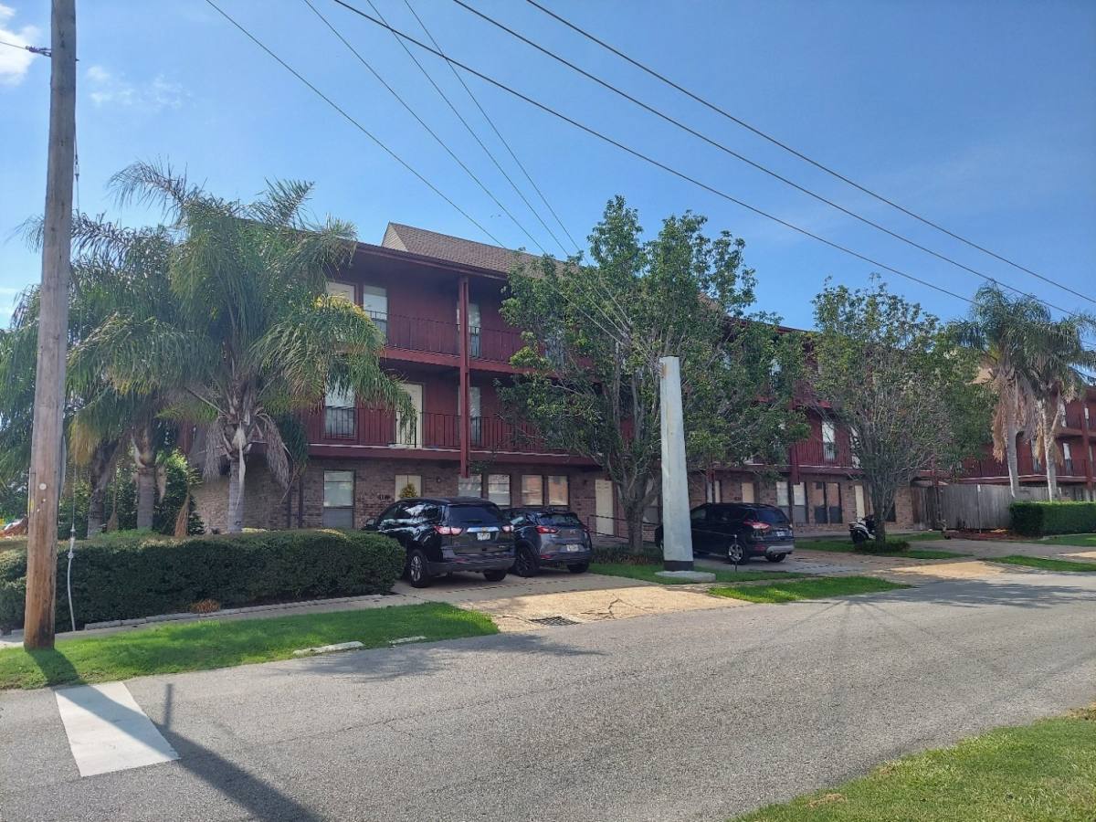 Condo for rent at 1444 Carrollton Ave #204, Metairie, LA 70005