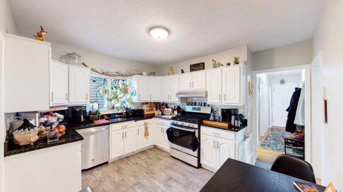 House for rent at 11 Partridge Ave #1D, Somerville, MA 02145