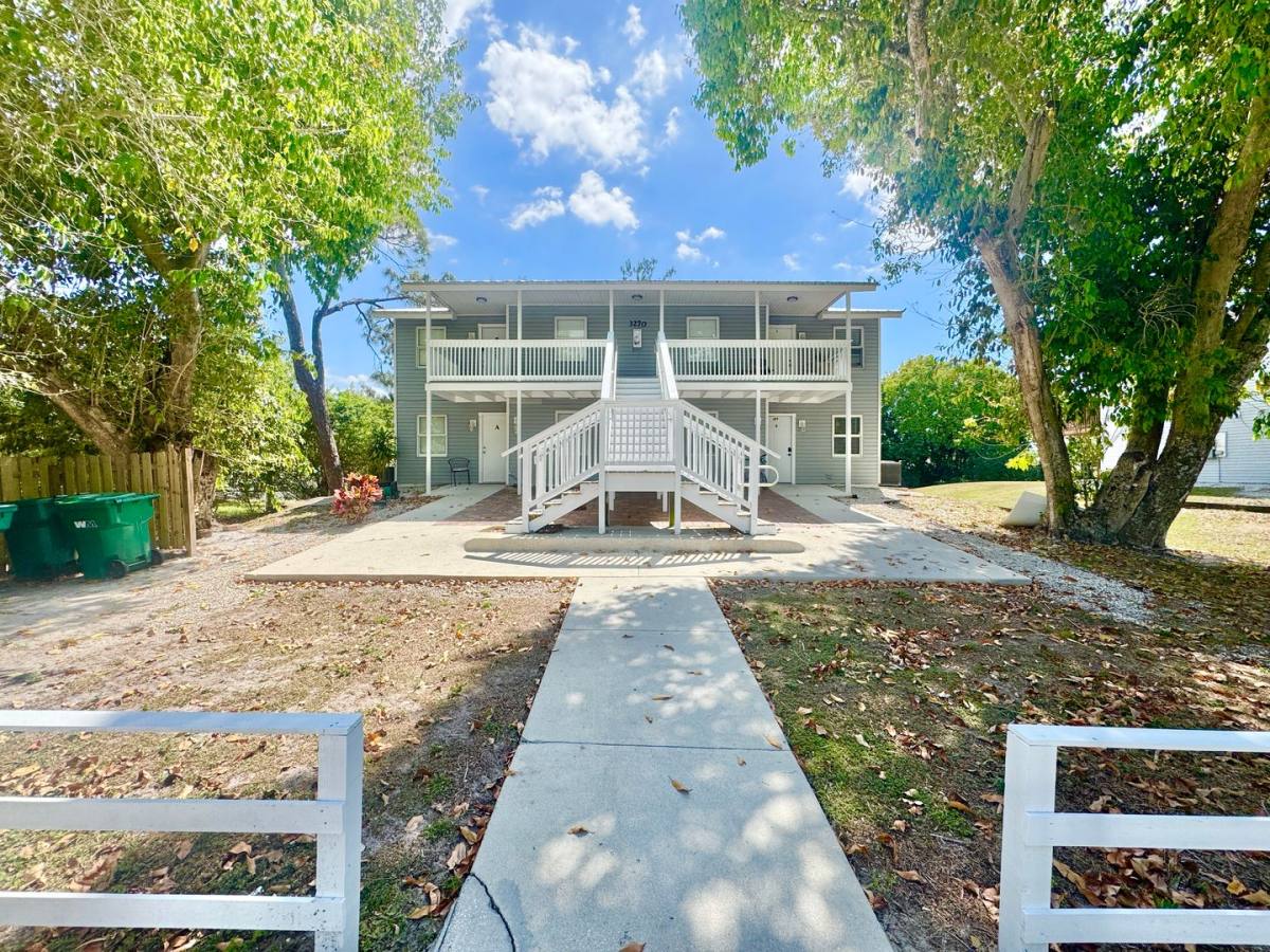 Apartment for rent at 3270 Thomasson Dr, Naples, FL 34112