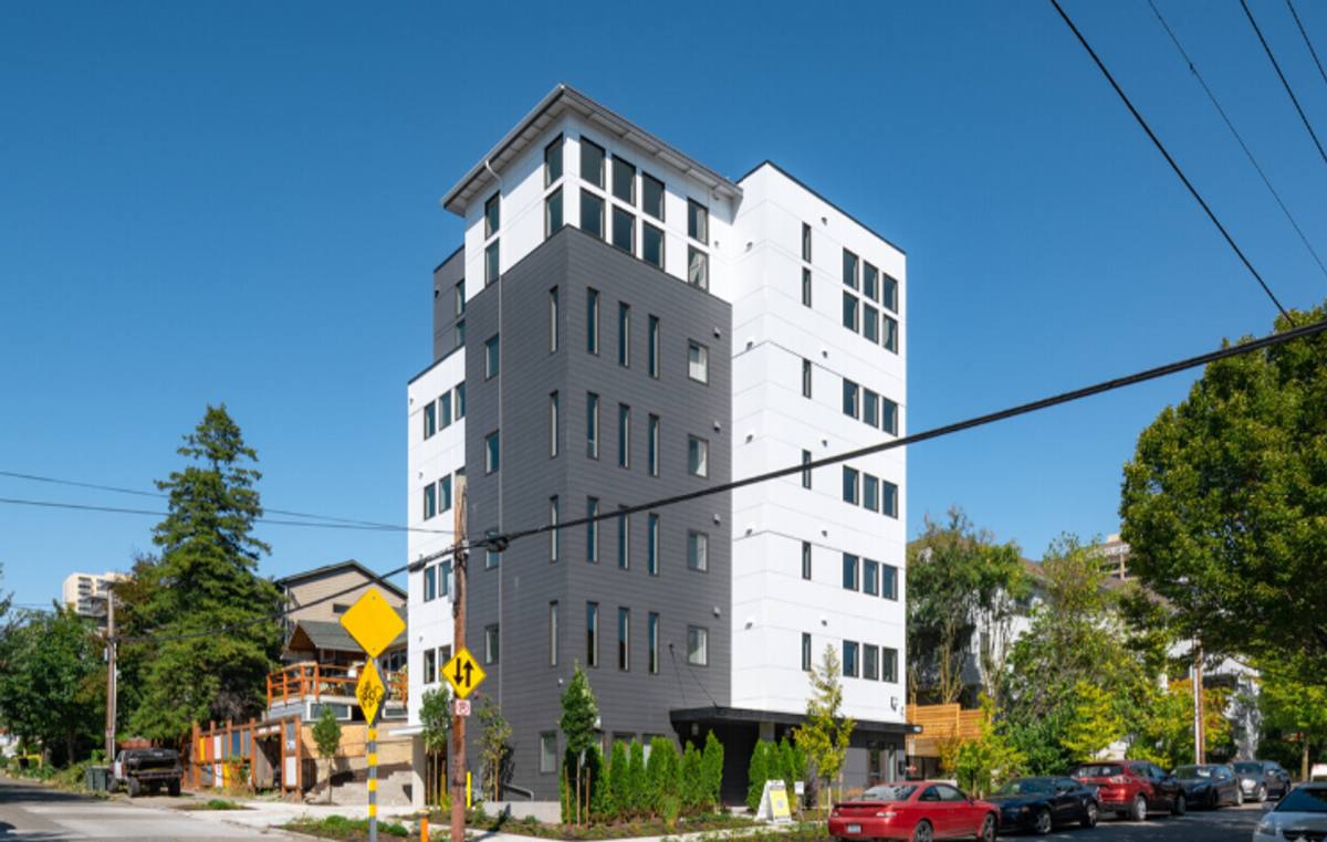 Apartment for rent at 802 NE 43rd St, Seattle, WA 98105