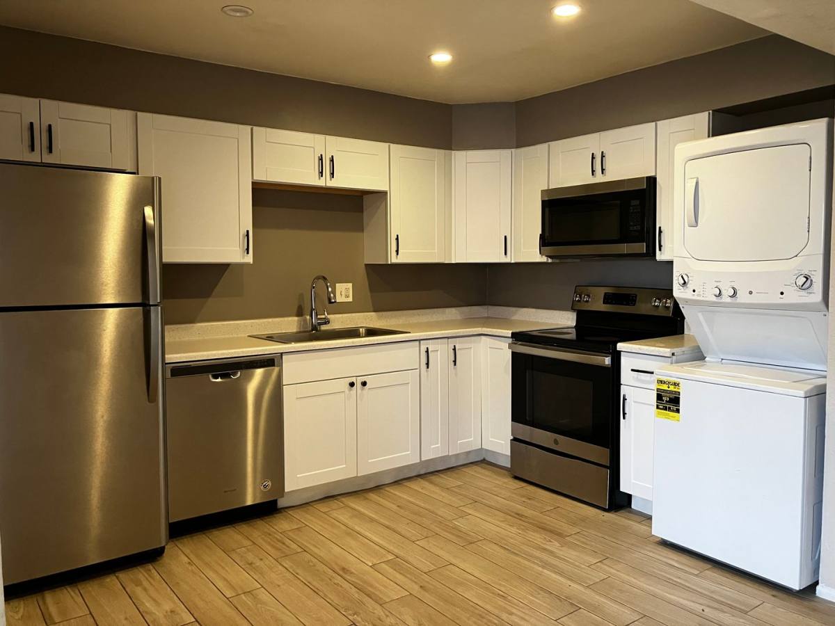 Apartment for rent at 4121 E Moreland St, Phoenix, AZ 85008