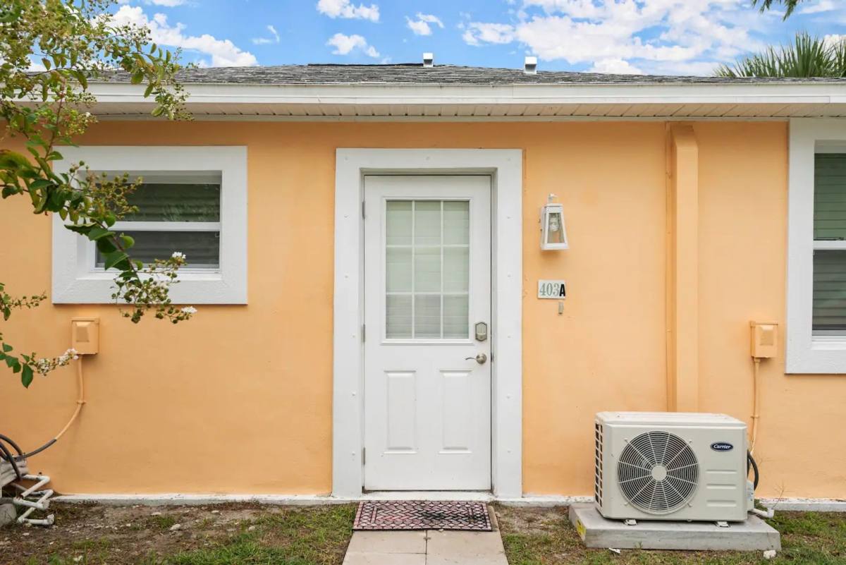 Apartment for rent at 403 Locklie St, Dunedin, FL 34698