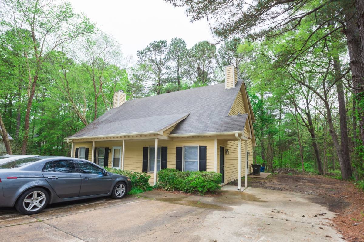 Townhouse for rent at 2202 Anthony Dr #B, Durham, NC 27705