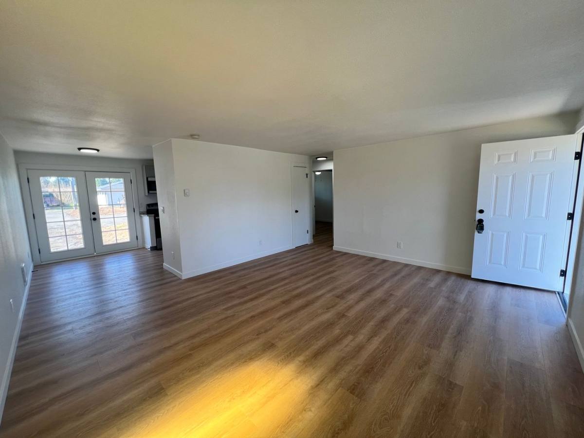 Apartment for rent at 2212 Carlson Rd, Vancouver, WA 98661