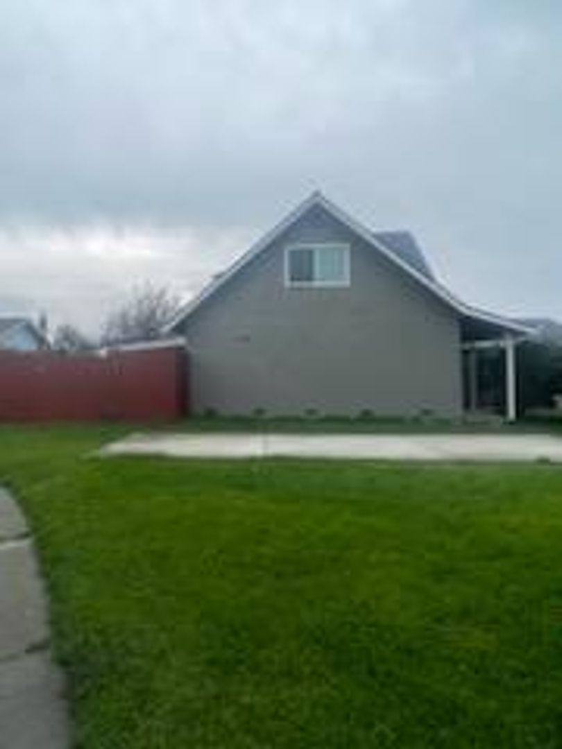 Apartment for rent at 2728 Marigold Dr, Fairfield, CA 94533