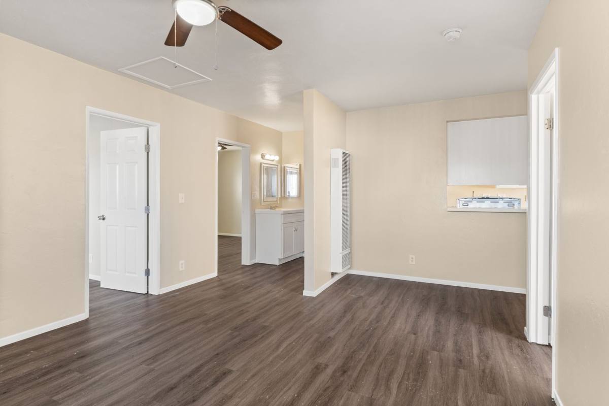 Apartment for rent at 811 Gardenia Ave, Long Beach, CA 90813