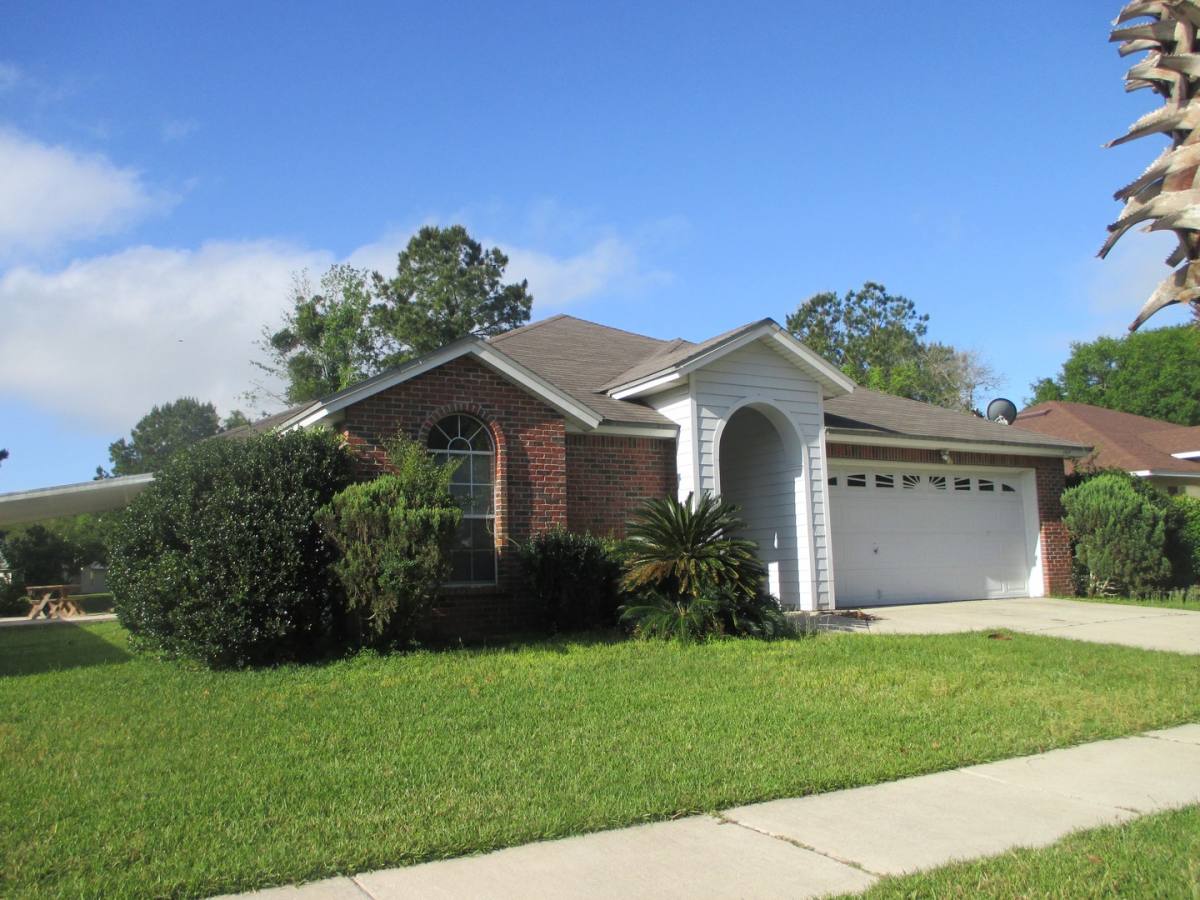 House for rent at 349 Turtle Dove Dr, Orange Park, FL 32073