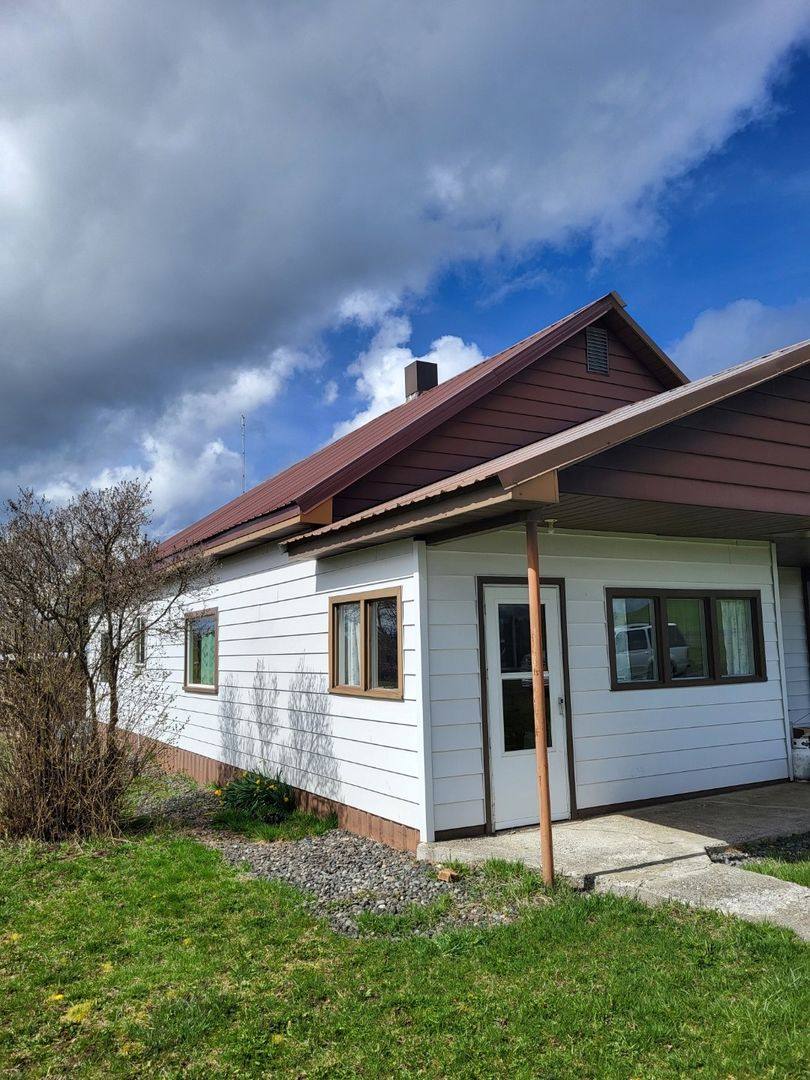 House for rent at 296 Jackson Rd, Orofino, ID 83544