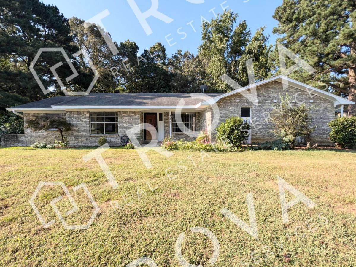 House for rent at 4203 Airline Dr, Texarkana, TX 75503