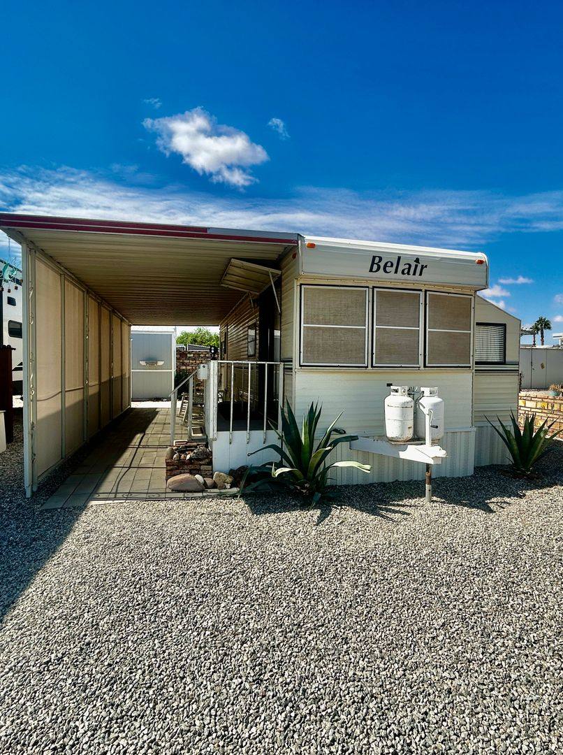 House for rent at 13617 E 49th St, Yuma, AZ 85367