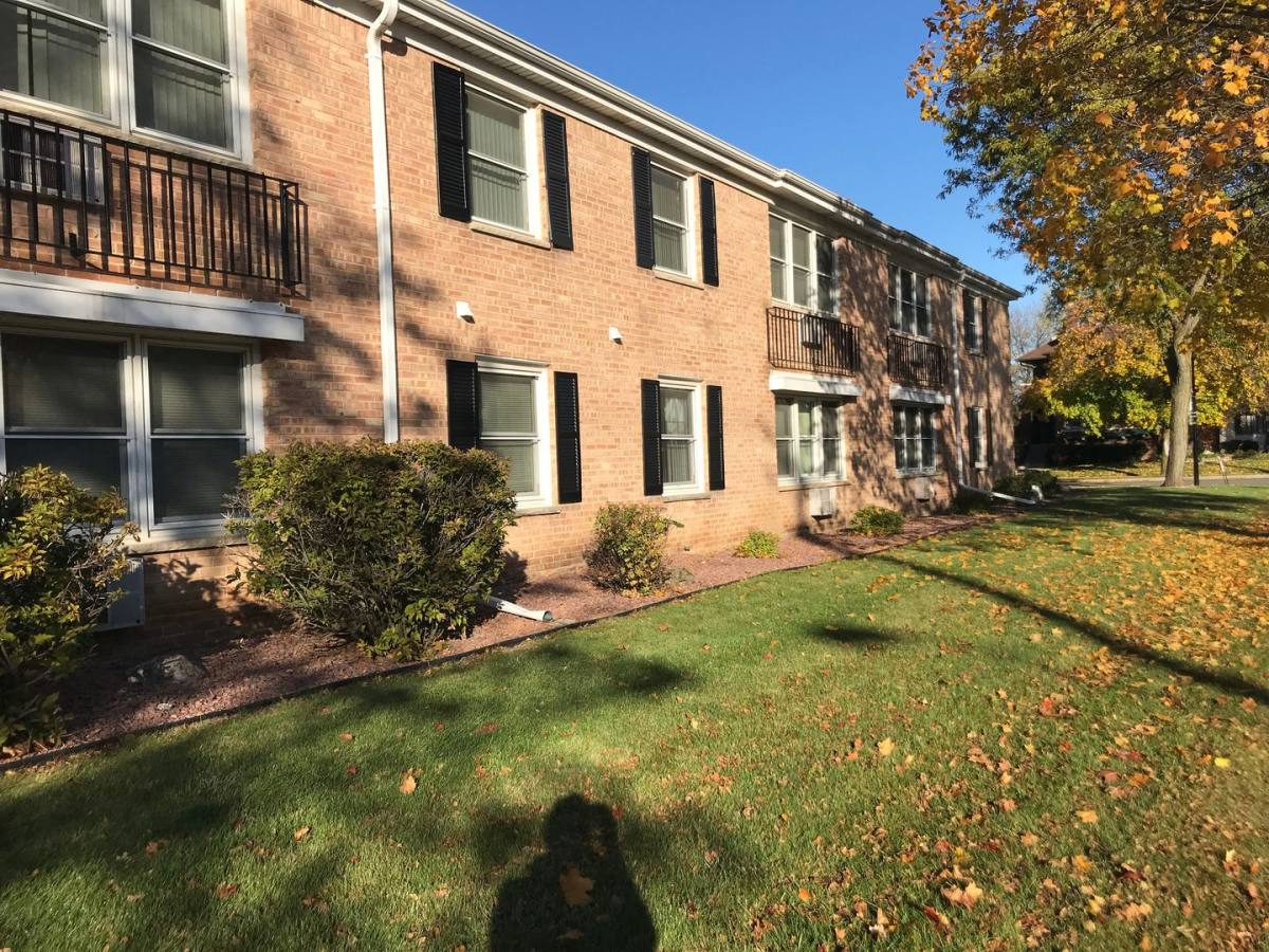 Apartment for rent at 86 N Park Ave, Fond Du Lac, WI 54935