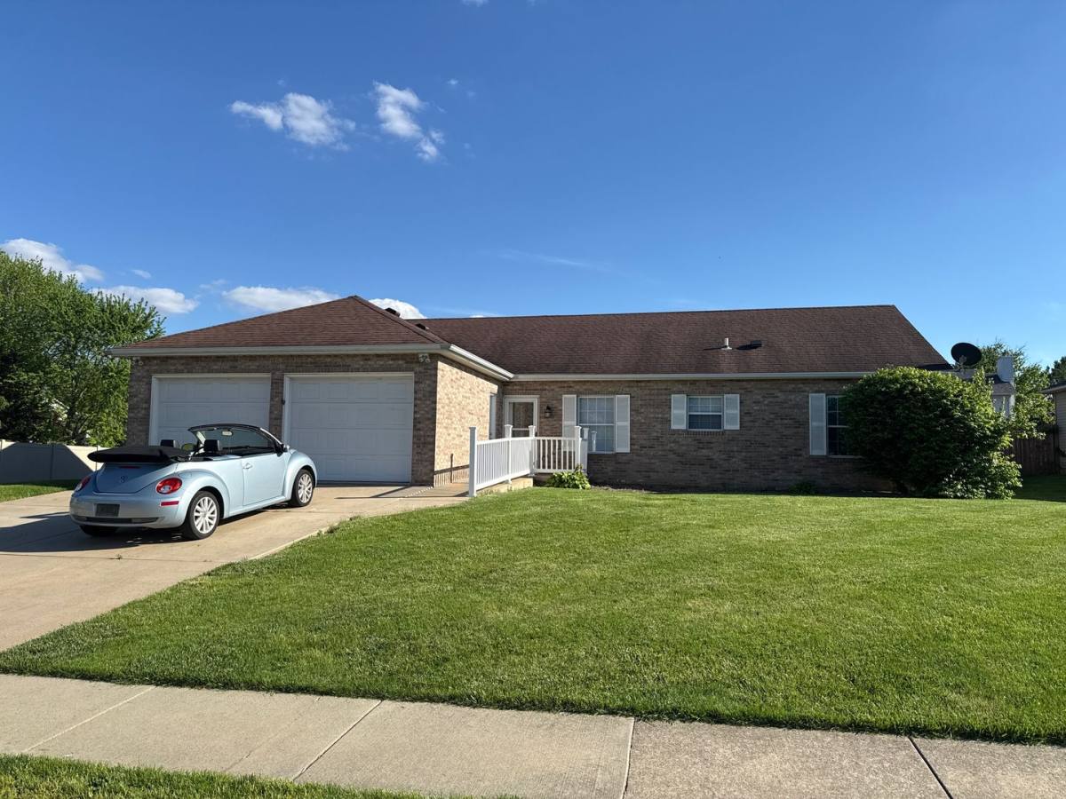House for rent at 1520 Hosta Dr, Springfield, IL 62712