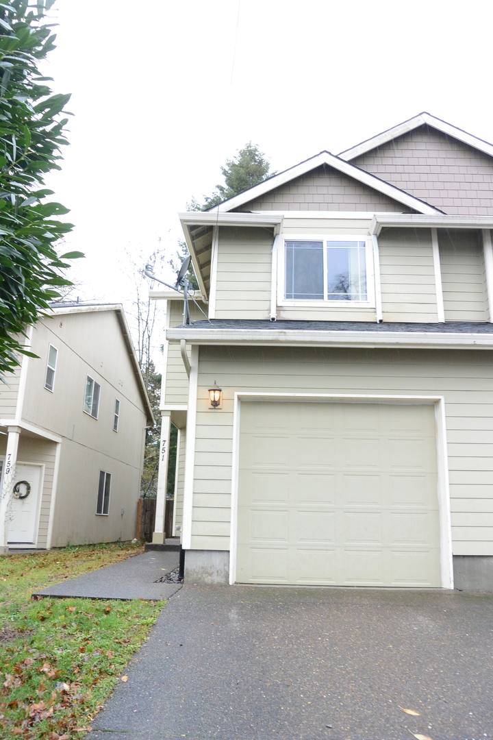 Apartment for rent at 745 747 SE Tampa St, Camas, WA 98607