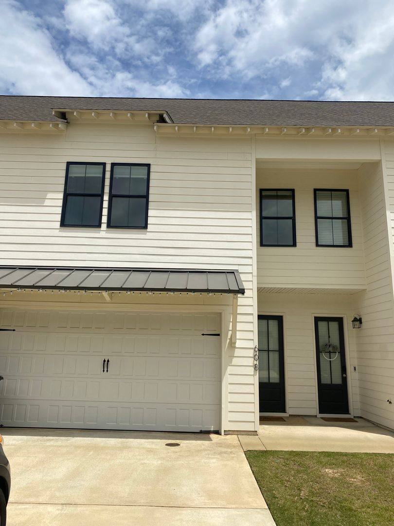 Townhouse for rent at 608 Cameron Court, Auburn, AL 36830