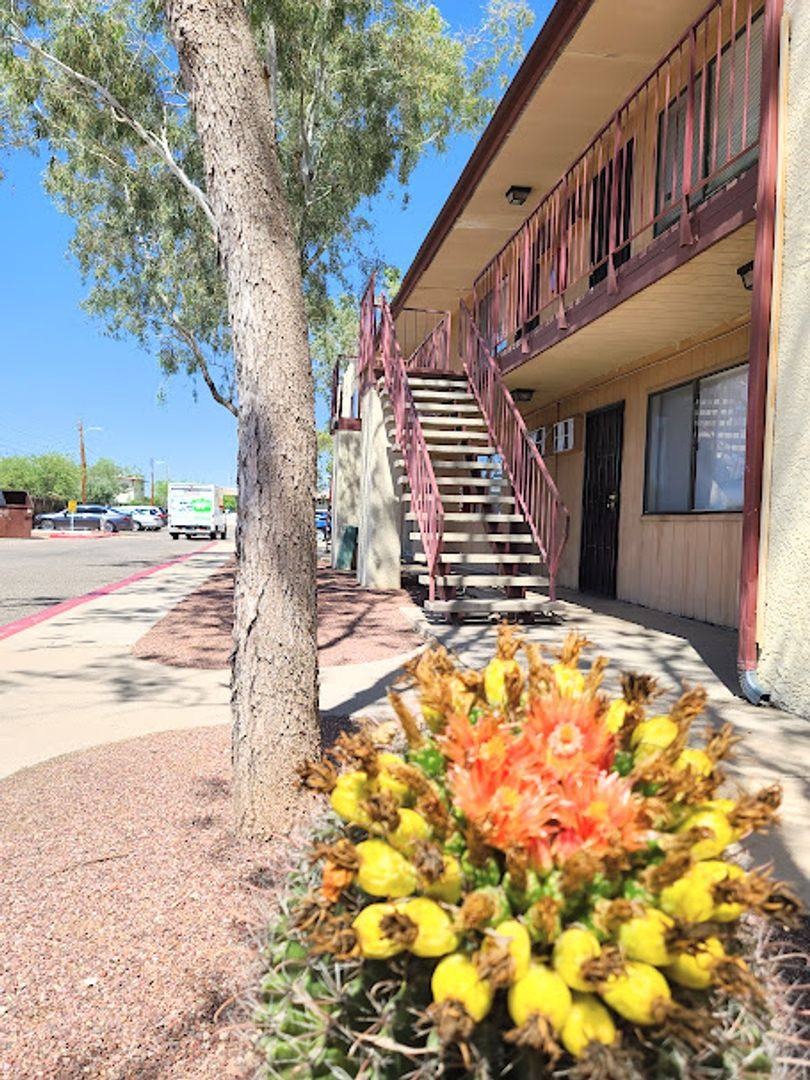 Apartment for rent at 201 E Yavapai Rd, Tucson, AZ 85705