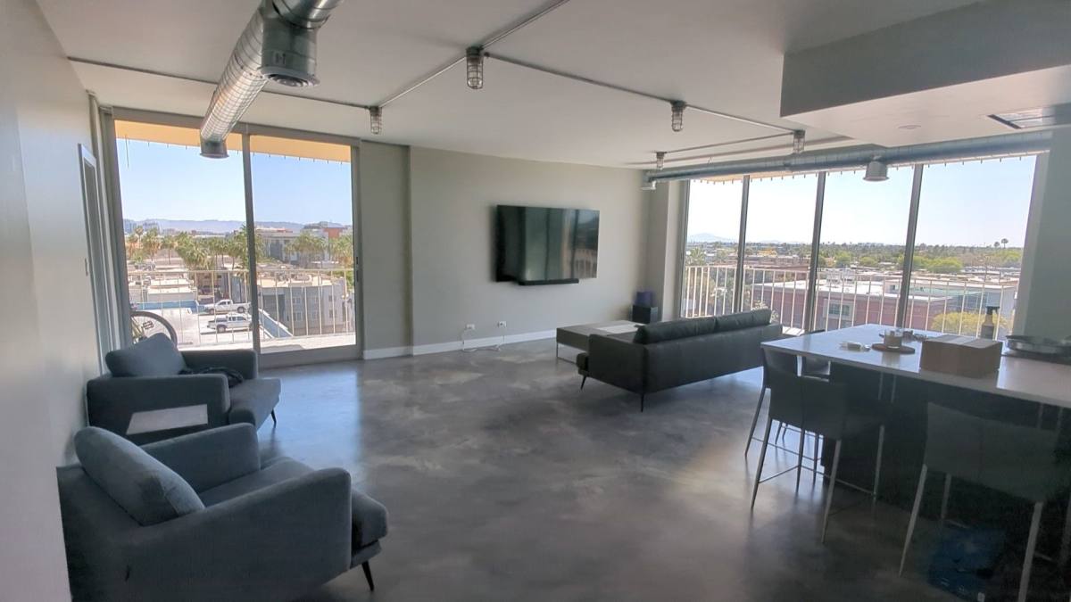 Apartment for rent at 207 W Clarendon Ave, Phoenix, AZ 85013