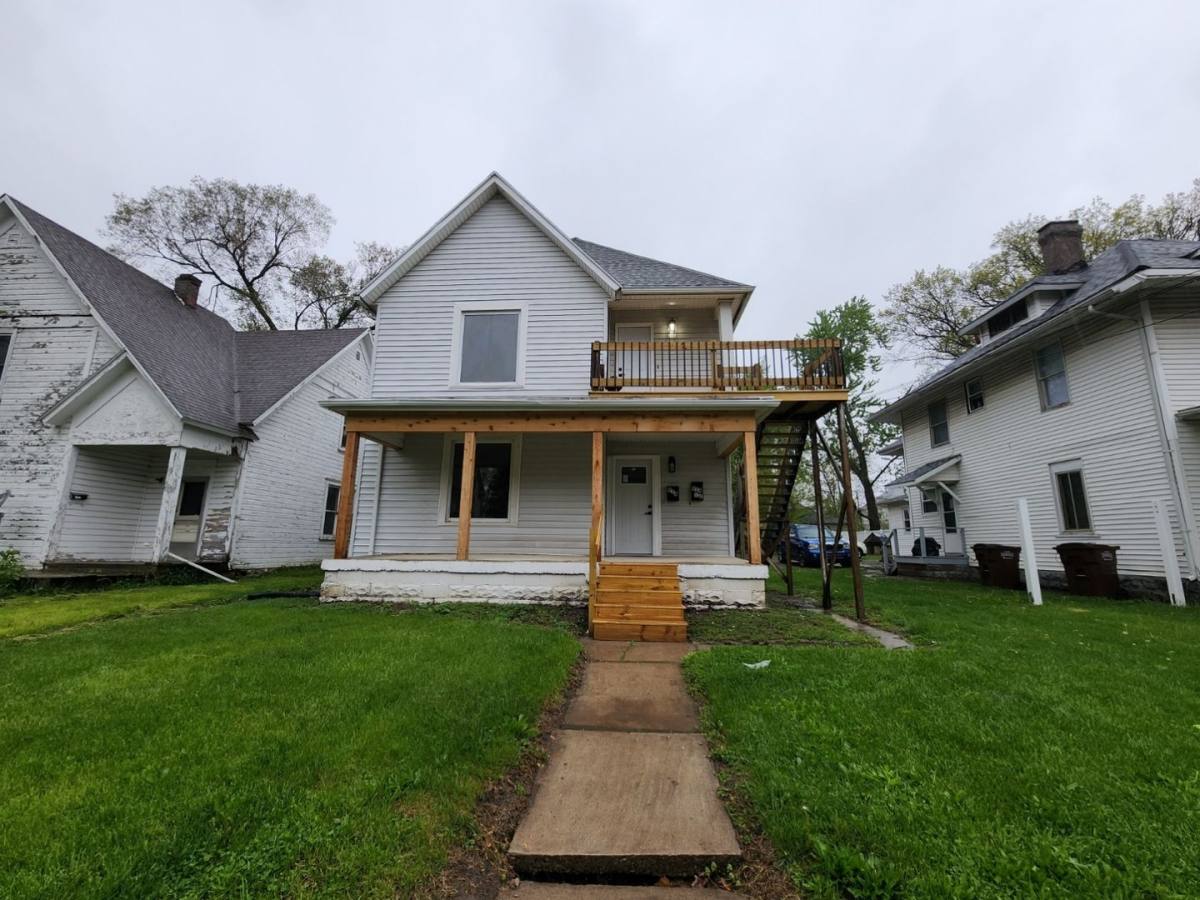 Apartment for rent at 924 - 1 2 W Wayne St, Lima, OH 45805
