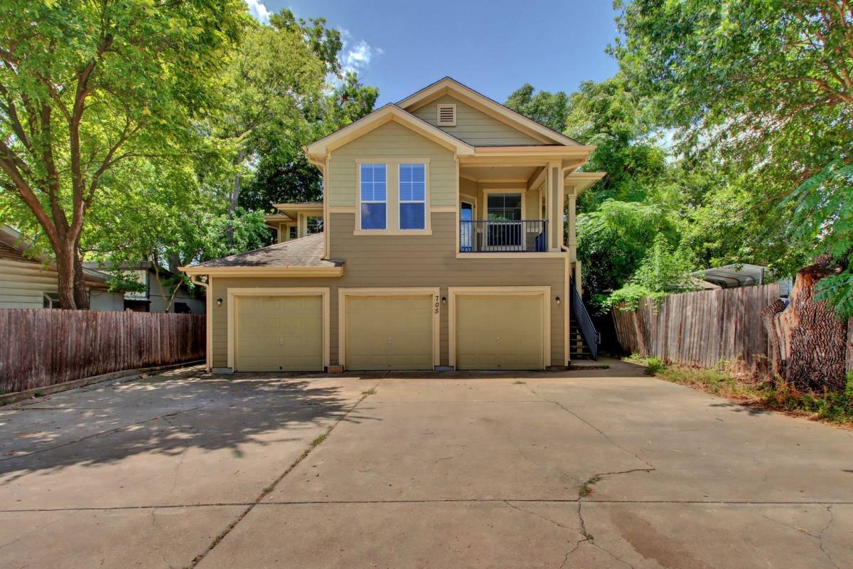 Townhouse for rent at 705 Nelray Blvd, Austin, TX 78751
