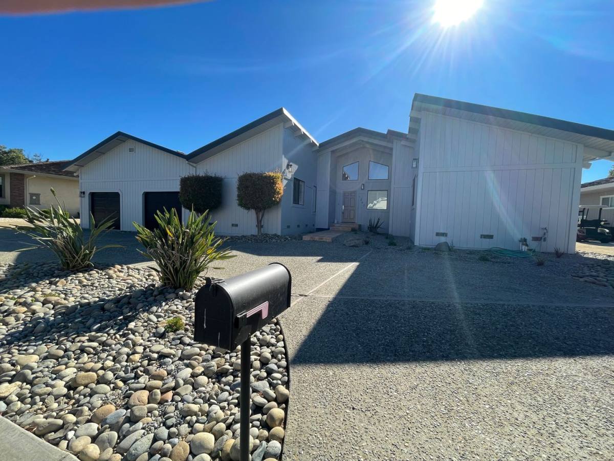 House for rent at 1260 S Ridgemark Dr, Hollister, CA 95023