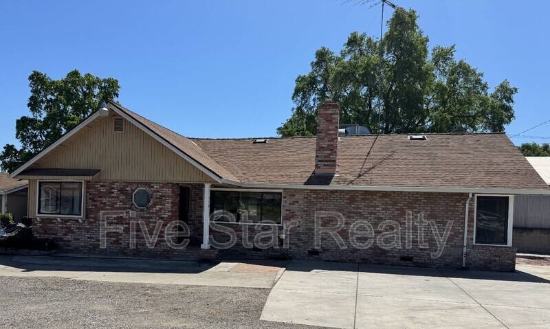 House for rent at 81018 Freeport Blvd #A1, Sacramento, CA 95832