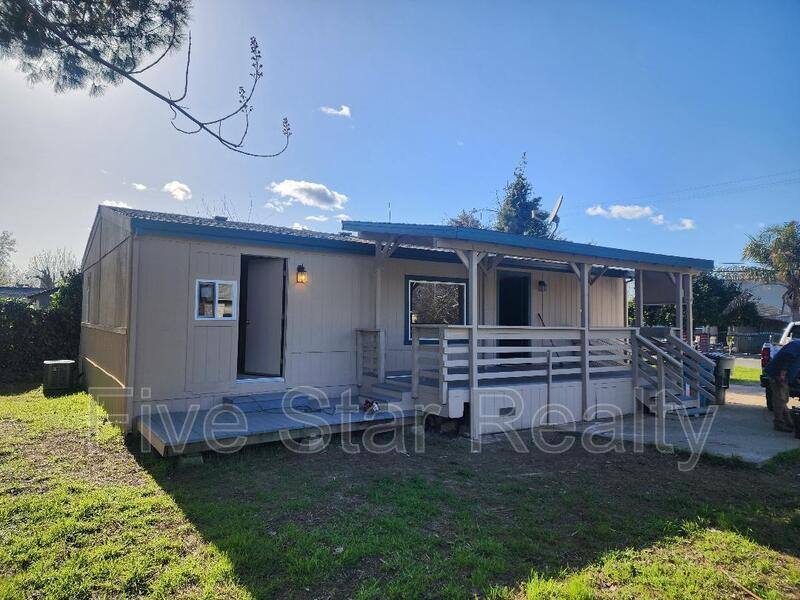 House for rent at 1114 Laurel Ave, Olivehurst, CA 95961