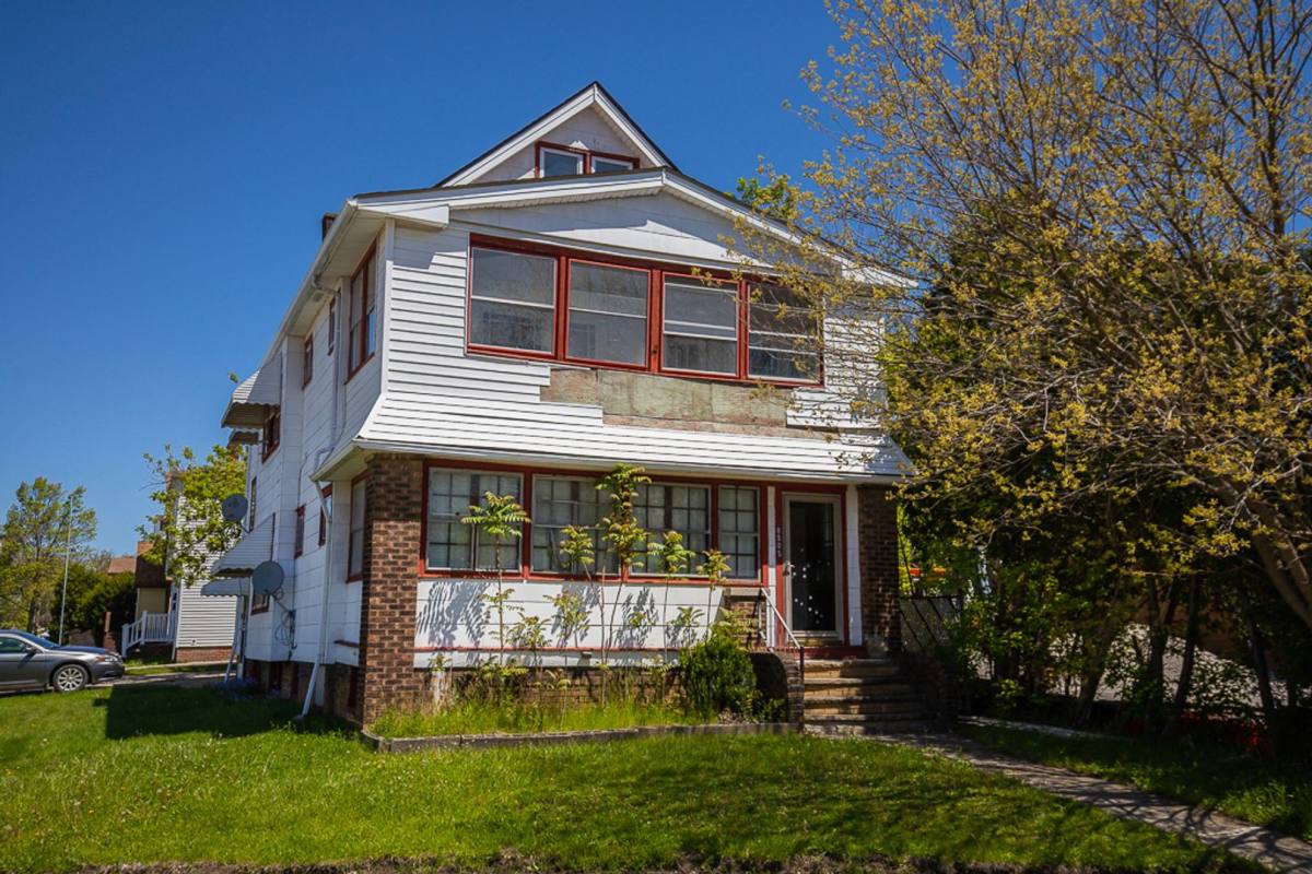 Apartment for rent at 8505 Garfield, Cleveland, OH 44125