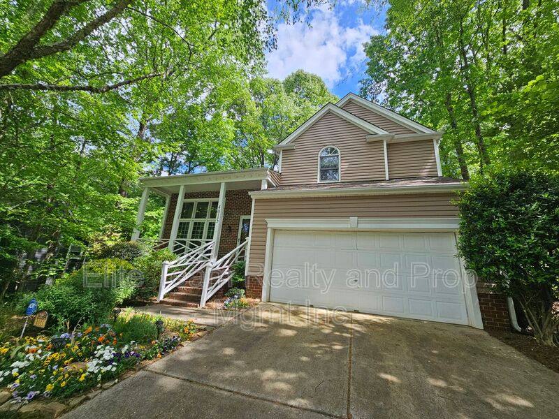 House for rent at 4015 Brownes Ferry Rd, Charlotte, NC 28269